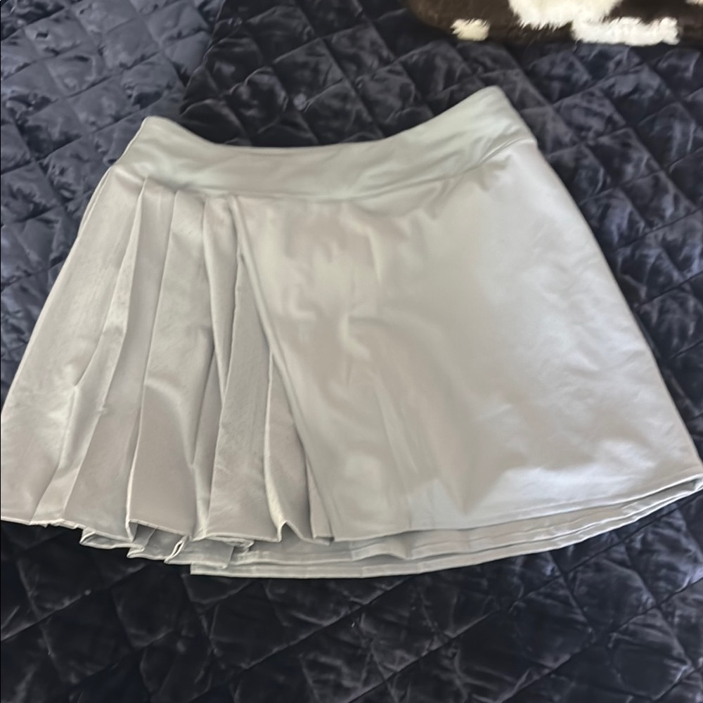 Lululemon size 4 pleated tennis Skirt